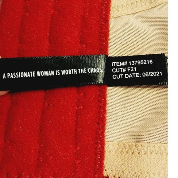 Torrid Curve Balconette Unlined Peacock Lace Straight Back Bra Size 48B NEW - Picture 8 of 11